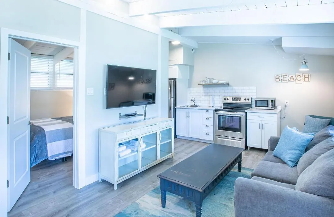 Boutique Suite #6-1